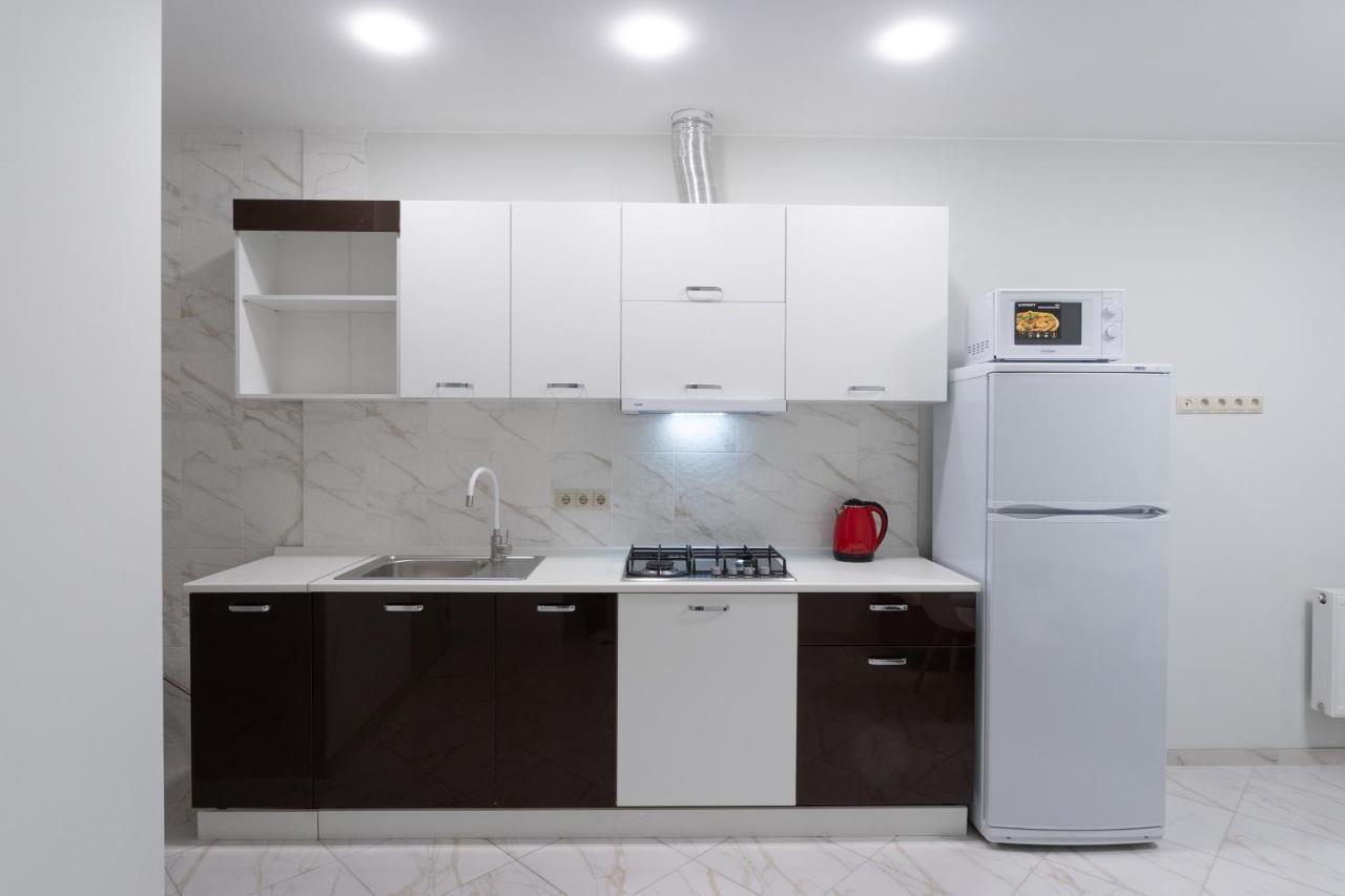 Apartments Riviera,20 Минут От Центра Kiev Ngoại thất bức ảnh